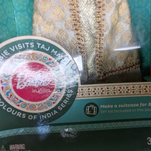 RARE!! New in Box Barbie Doll in India Visits Taj Mahal - Picture 6 of 10